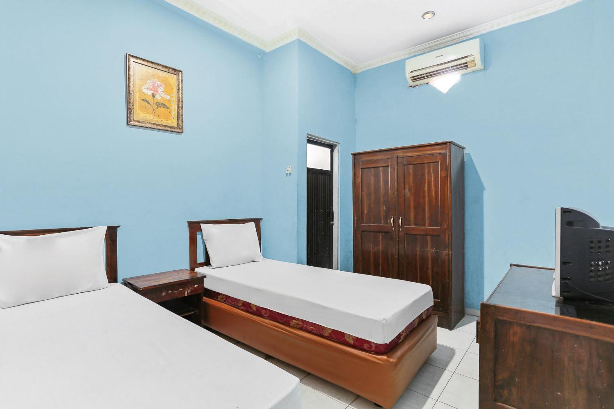 Oyo 93046 Hotel Fortuna Parepare ภายนอก รูปภาพ