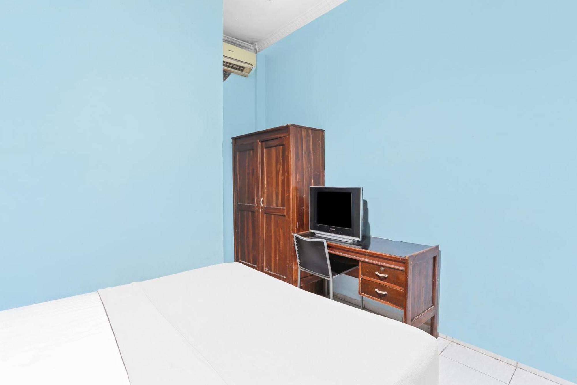 Oyo 93046 Hotel Fortuna Parepare ภายนอก รูปภาพ