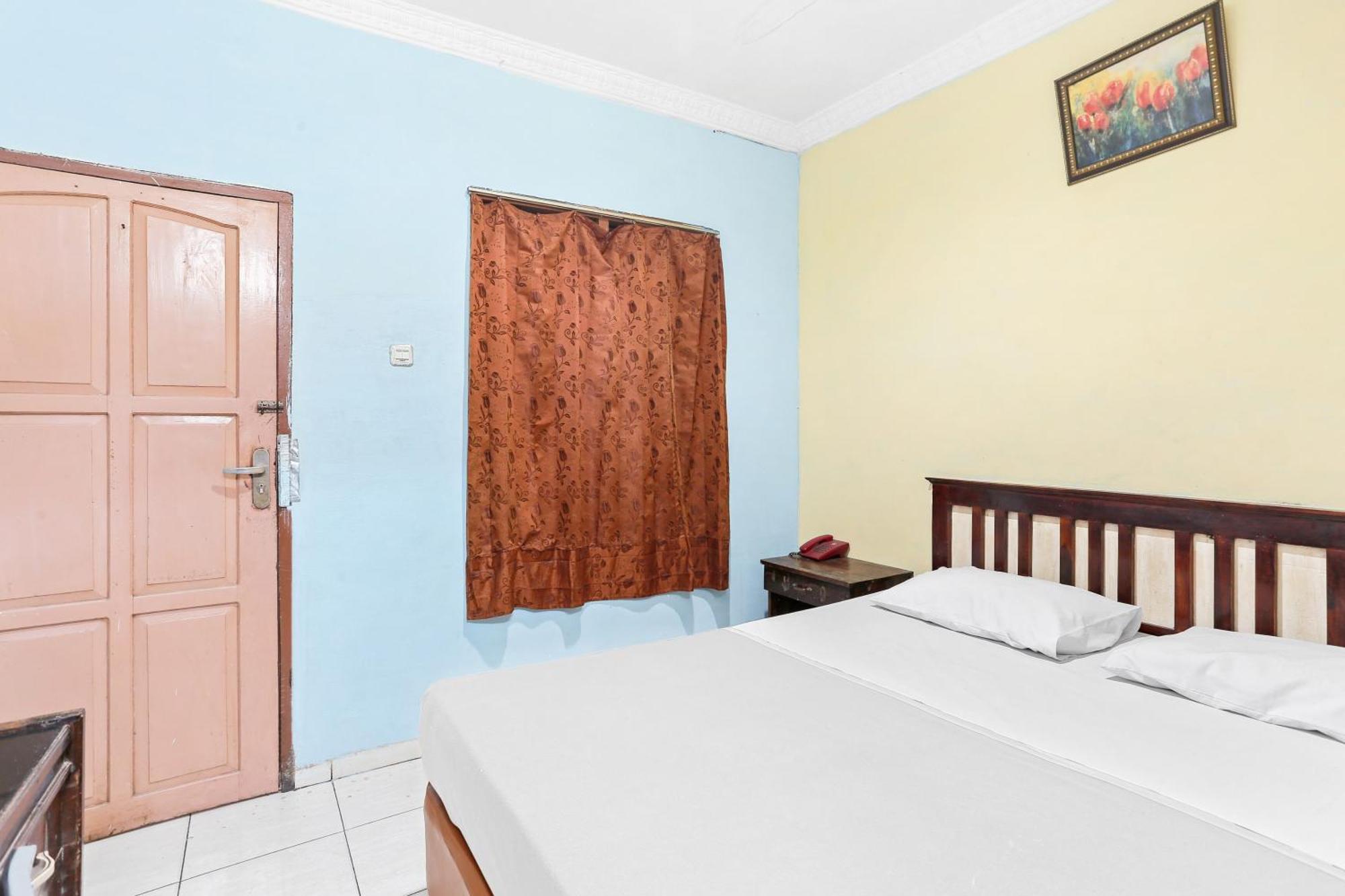 Oyo 93046 Hotel Fortuna Parepare ภายนอก รูปภาพ